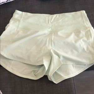 Lululemon Speed up high rise 2.5” lined short